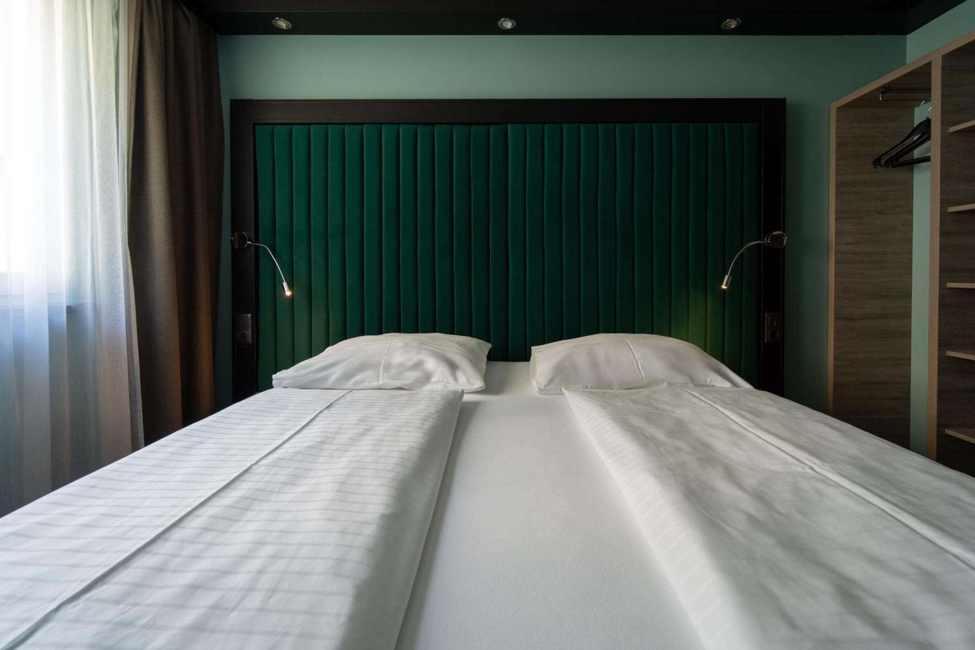 Design & Budget Hotel Wien Schoenbrunn Buitenkant foto
